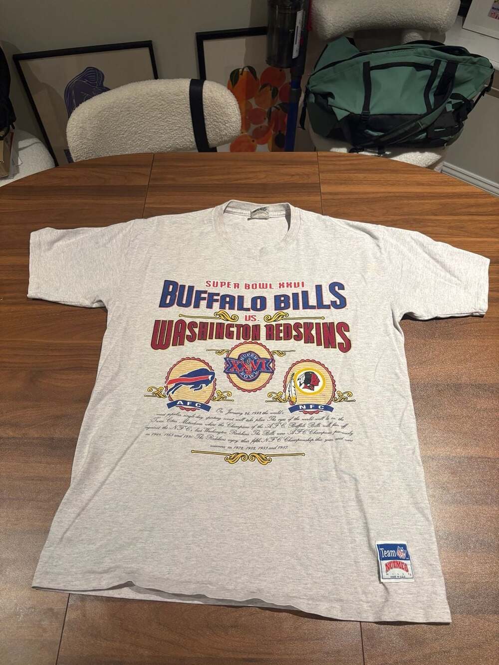 Vintage 1992 Super Bowl XXVI Buffalo Bills vs. Washington Redskins T-Shirt, XL